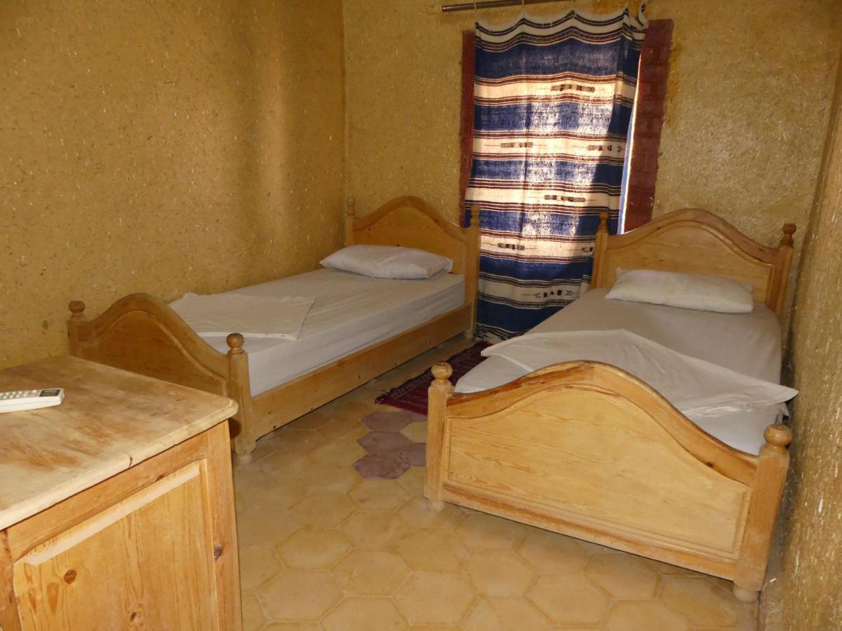 Les Pyramides Hotel Merzouga Bagian luar foto