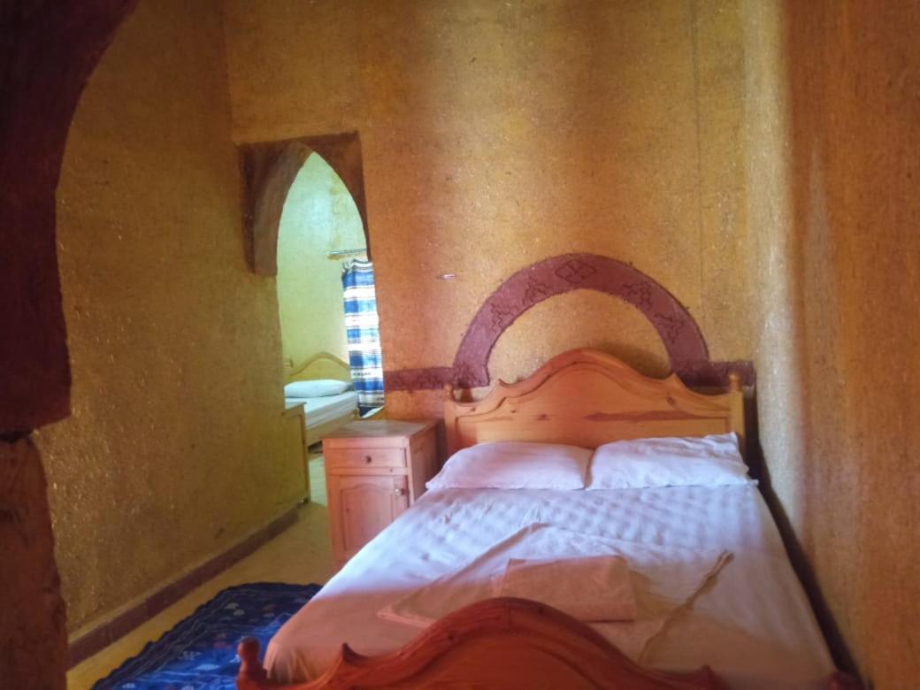 Les Pyramides Hotel Merzouga Bagian luar foto