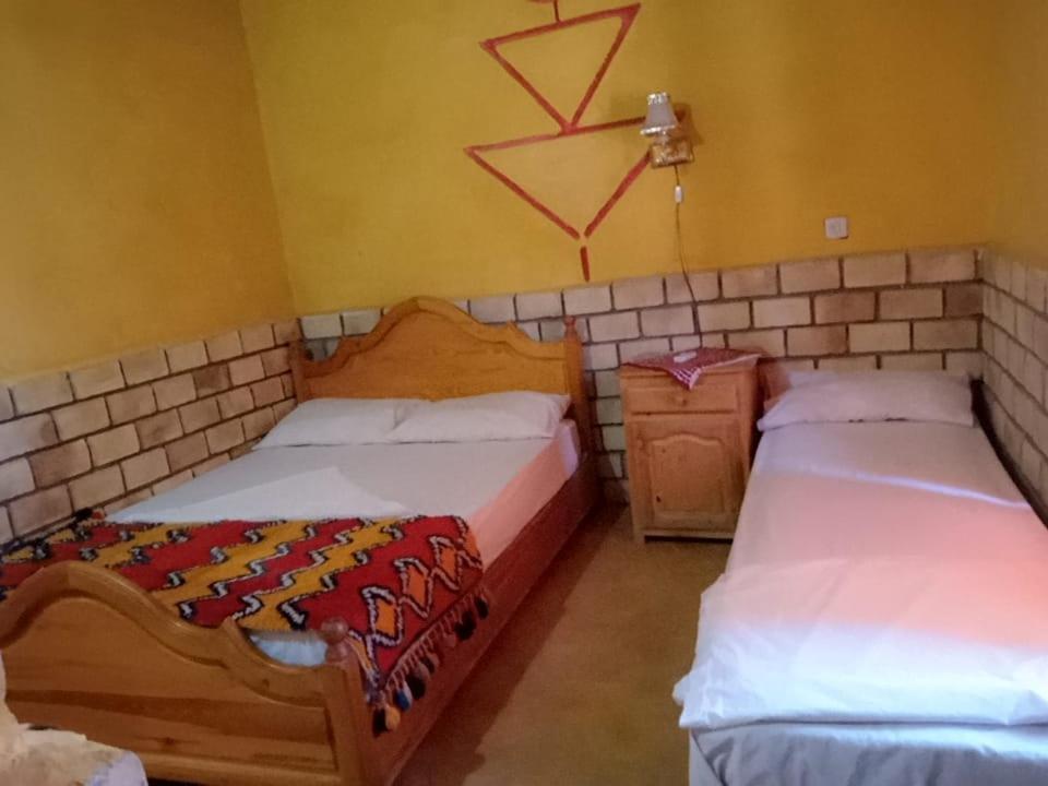 Les Pyramides Hotel Merzouga Bagian luar foto